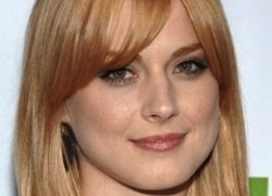 Alexandra Breckenridge